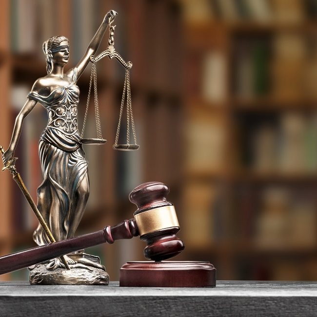 وکیل پایه یک دادگستری